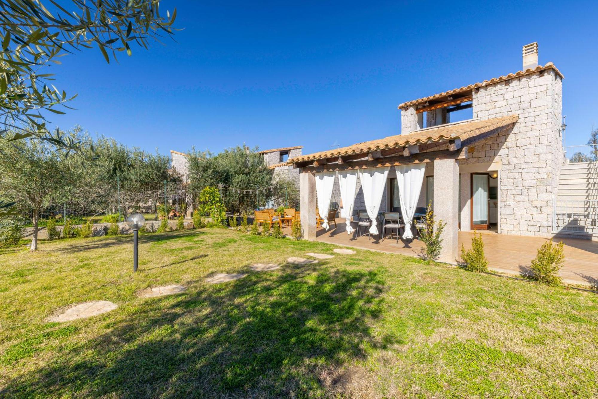 Villa Del Moro, Free Wifi, 300Mt From Sinzias' Beach Costa Rei Buitenkant foto
